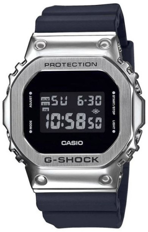 Zegarek Casio G-Shock GM-5600-1ER
