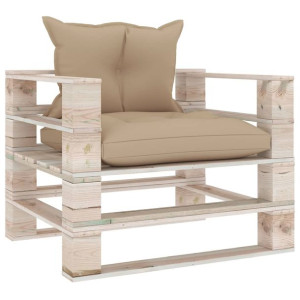 Sofa ogrodowa z palet, z beżowymi poduszkami, drew