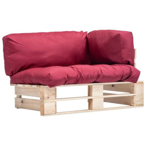 Sofa ogrodowa z palet z czerwonymi poduszkami, sos