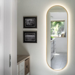 Lustro Owalne Cassini Long Led - W Złotej Ramie, Do Przedpokoju, Podświetla