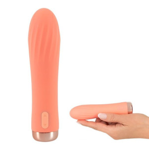 Prążnowany Mini wibrator Peachy 13,6cm