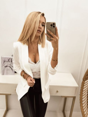 Biała marynarka płaszcz narzutka elegancka