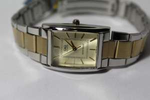 Zegarek Damski Qq Q875-400 Wyprzedaż