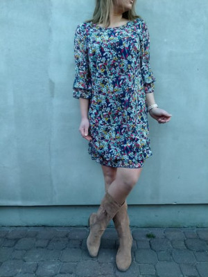 zwiewna sukienka piekna i wygodna