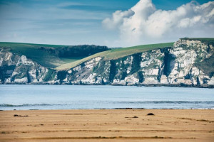 Kingsbridge Cliffs - plakat premium 80x60 cm