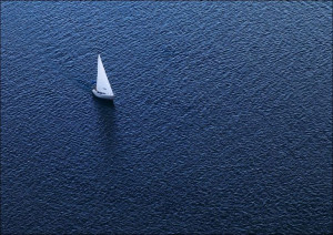 Lonely yacht, The top view - plakat 100x70 cm