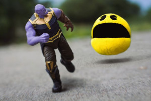 Thanos vs PacMan - plakat 100x70 cm