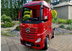 Auto na Akumulator Mercedes Actros Czerwony Lakierowany  4x45W + MP4 Full O