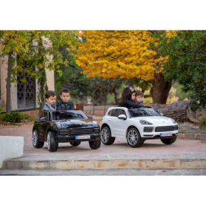 Porsche Cayenne S Samochodzik 12V R/C MP3 Światło Injusa