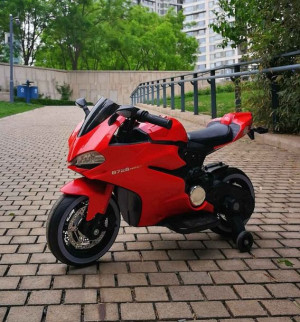 Najnowszy Wielki Motor Ścigacz , Świecące Koła, Panel, Dźwięki, Skóra, Ga