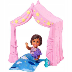 Barbie Opiekunka Laleczka Namiot + Akcesoria Fxg97