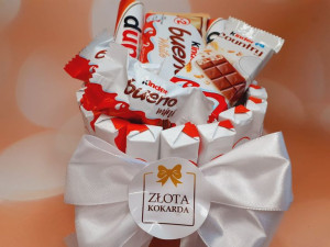 Tort Mini Kinder na Komunię