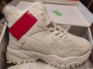 Buty ocieplane z futerkiem sneakersy roz. 36