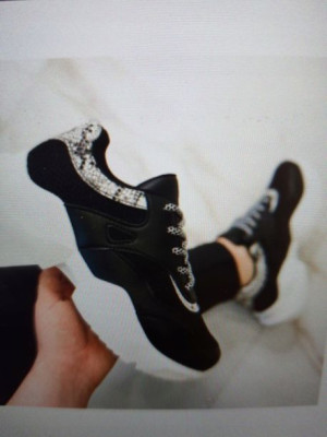 Buty sportowe sneakersy z brokatem damskie r. 39