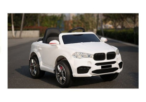 Auto na akumulator BMW X6 Białe koła EVA, 2 silniki, 90Watt + pilot 2,4Ghz