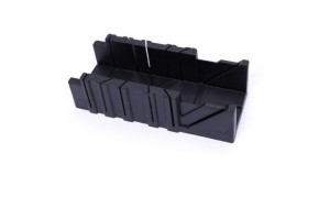 Skrzynka uciosowa plastikowa maxi    3"