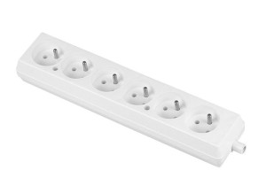 Gniazdo wtyczkowe 6GN z uziemieniem 16A 250V GN-670