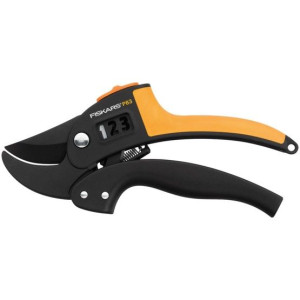 Sekator kowadełkowy Fiskars PowerStep P83 111670