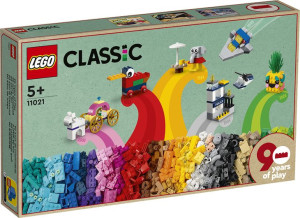 LEGO Classic 90 lat zabawy 11021