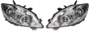 Toyota Auris 10-12 Reflektory Lampy Przód Komplet