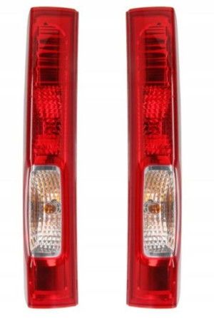 Opel Vivaro Renault Trafic Komplet Lamp Tylnych