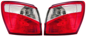 Nissan Qashqai 10- Komplet Lampy Tylne Tyc Błotnik