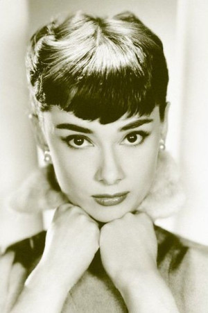 Audrey Hepburn Sepia - plakat 61x91,5 cm