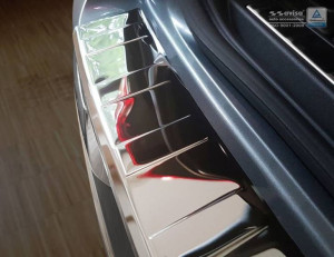 Nakładka na zderzak tylny do Volvo XC60 II (Stal-Lustro)