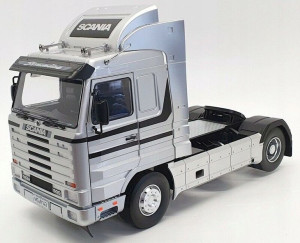 RK Scania 143M 500 Streamline, srebrny