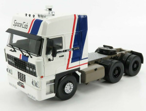 RK DAF 3600 Space Cab, biały/niebieski