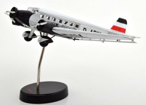 Schuco Junkers JU52-3M, srebrny