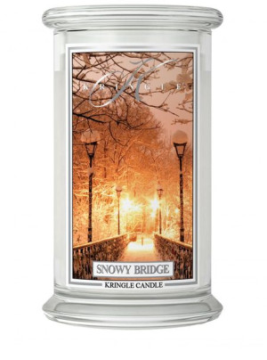 Kringle Candle Duża świeca zapachowa z dwoma knotami Snowy Bridge 623g