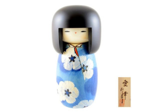Japońska laleczka Kokeshi Aiko