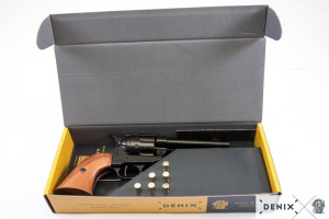 REPLIKA REWOLWER PEACEMAKER S.COLT w lakierowanym pudełku DENIX MODEL 1-118