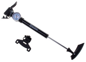 Pompka rowerowa Rojax BEE M21B-03 z manometrem