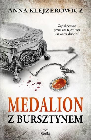 Medalion z bursztynem Anna Klejzerowicz
