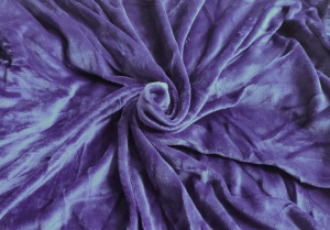 Prześcieradło z mikro pluszu 180 x 200 cm - ciemne. niebiesk