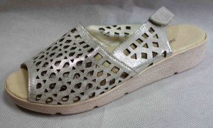 -50% Sandały SKÓRZANE KOTURN 3 CM cm 37