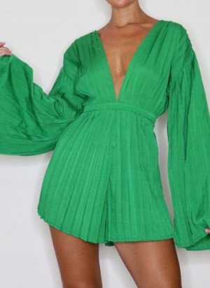 PRETTYLITTLETHING zielony kombinezon duży dekolt40