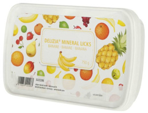 KERBL Lizawka dla konia Delizia Mineral Licks, banan, 750g