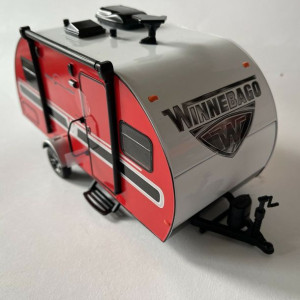 Greenlight Przyczepa Winnebago 1710, czerwony