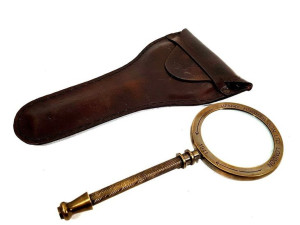 Lupa mosiężna w skórzanym etui MAG-0033