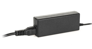 Zasilacz Quer z kablem zasilającym do laptopa TOSHIBA 75 W / 19 V / 3,95 A