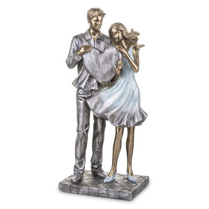 Dekoracyjna Figurka Pary Zakochanych Z Sercem W Rękach - Wysokość 25,5 cm