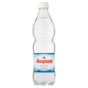 Muszynianka plus woda mineralna średnionasycona CO2 0,6 l