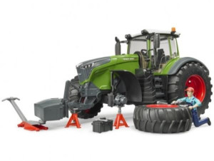 Traktor Fendt 1050 Vario z figurką i akcesoriami 04041 BRUDER