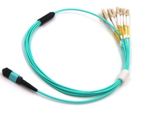 Patchcord OM4, MPO-F – 8xLC/UPC, dł. 5m, ośmiornica