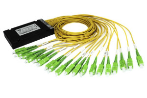 Multiplekser optyczny CWDM 18 kanałowy  SC/APC ABS Box