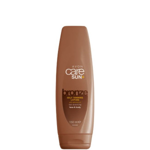 AVON Nawilżający Samoopalacz Care Sun