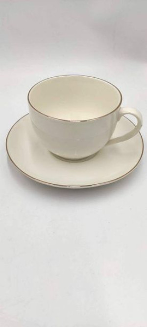 Filiżanka i spodek Oro 250 ml z porcelany New Bone